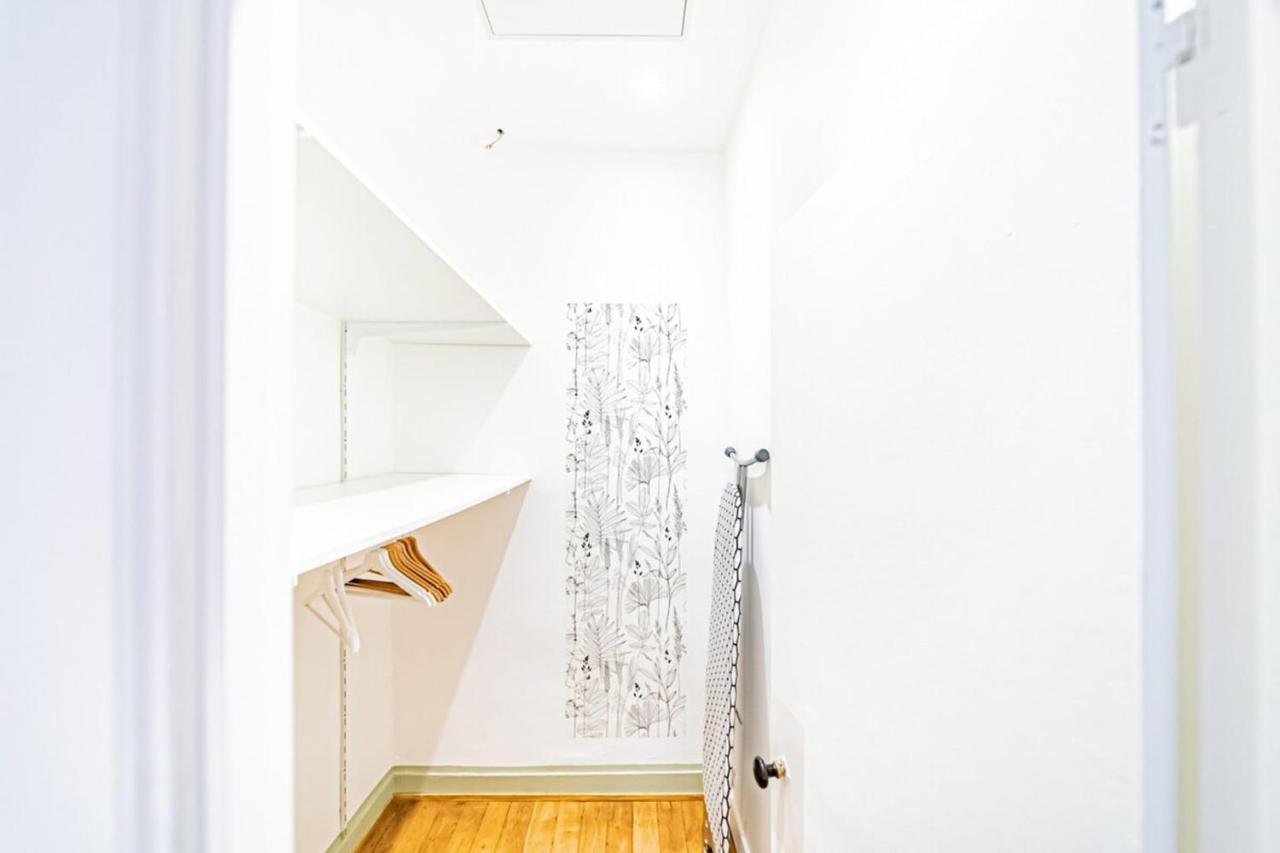 Aapartment With Character Parquet Flooring Fireplace - Charpennes Villeurbanne Eksteriør billede